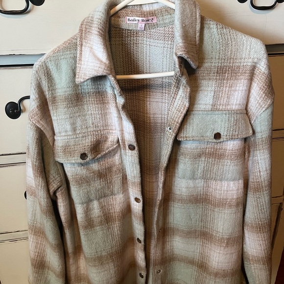 Bailey Rose Women's Plaid Jacket - Cream and Tan - Picture 2 of 4